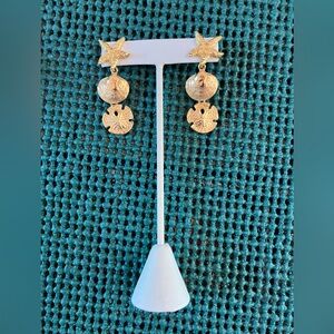 Starfish, Shell, Sand Dollar Pierced Dangle Gold Tone Costume Beach Earrings
